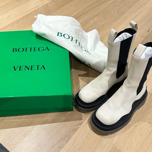 Bottega Veneta tire Chelsea boot - Picture 2 of 8